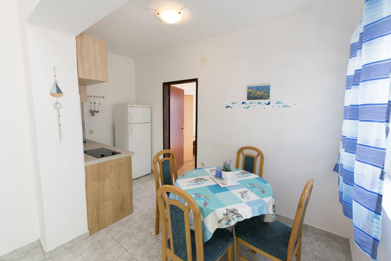 Apartments Ksenija Primošten Esterno foto