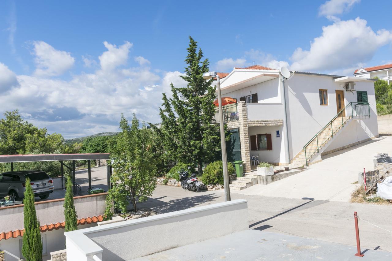 Apartments Ksenija Primošten Esterno foto