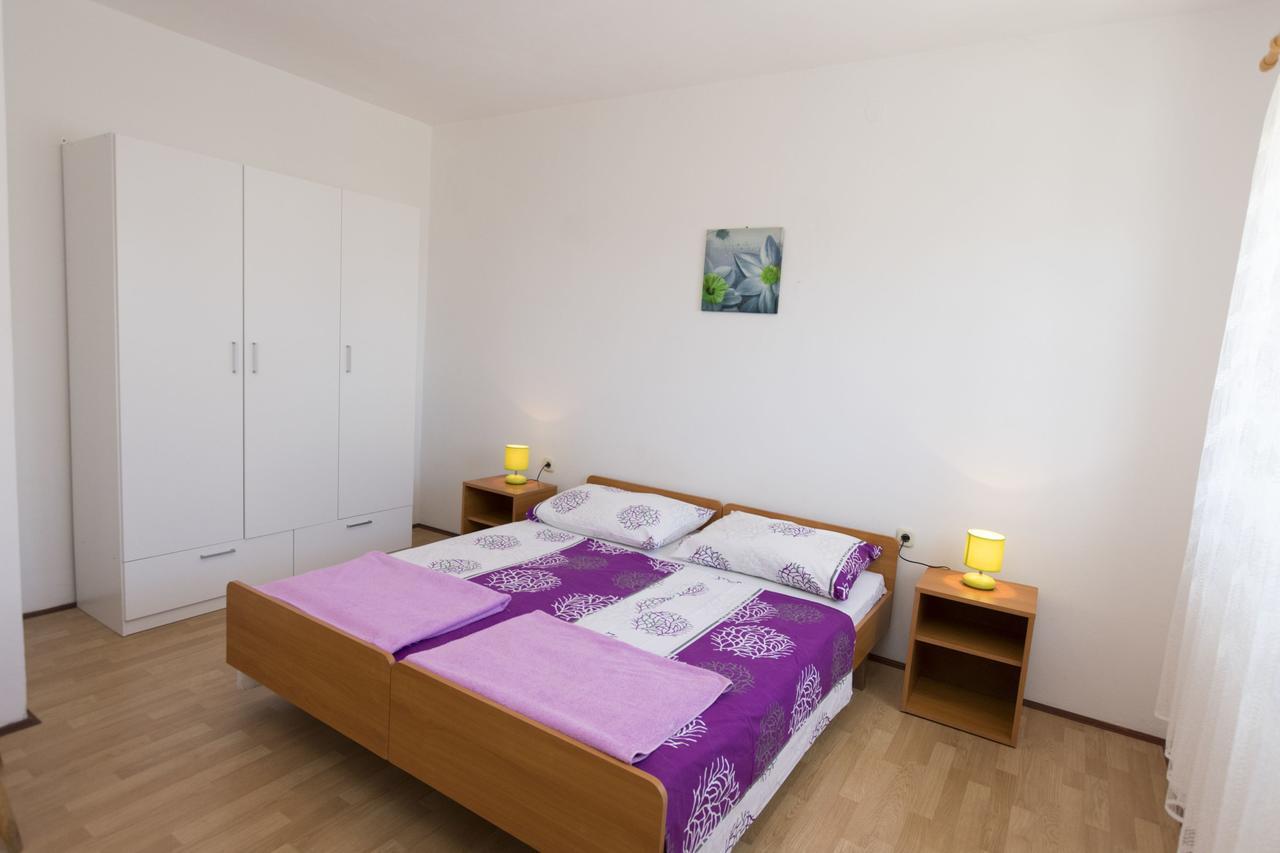 Apartments Ksenija Primošten Esterno foto